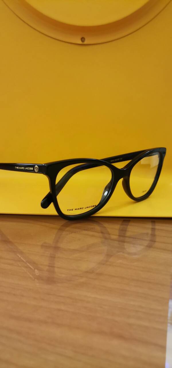 Marc Jacobs 559