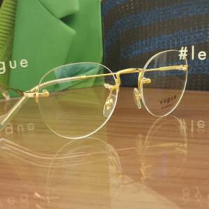 Vogue 4218