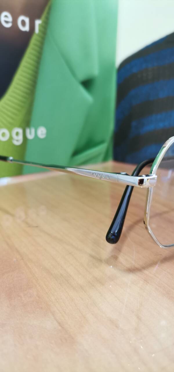 Vogue 4228 - immagine 2