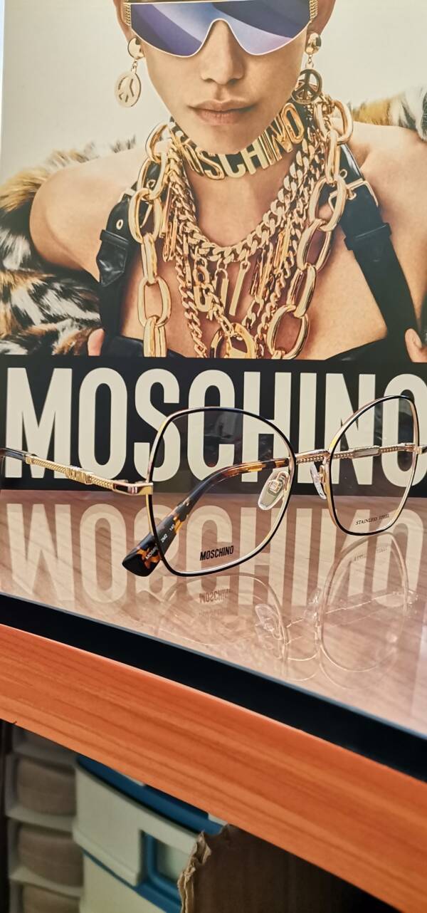 Moschino 600