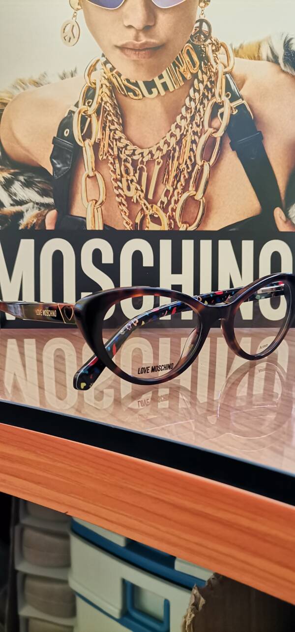 Love Moschino 577