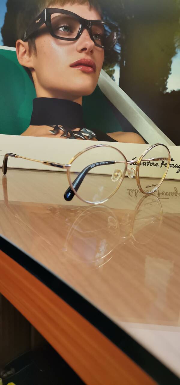 Salvatore Ferragamo 2209