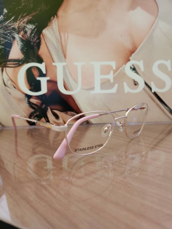 Guess 9204