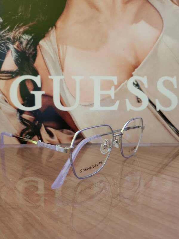 Guess 9223
