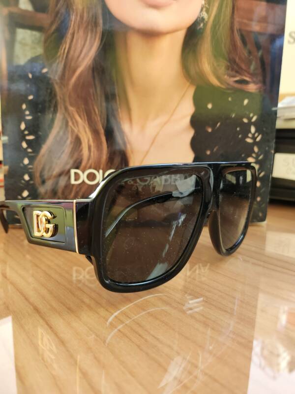 Dolce & Gabbana 4401