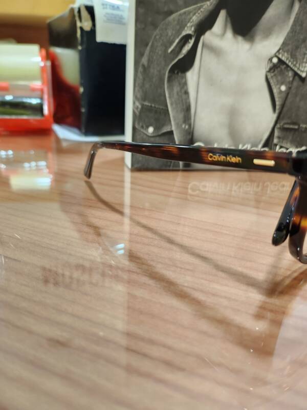 Calvin Klein 22504 - immagine 2