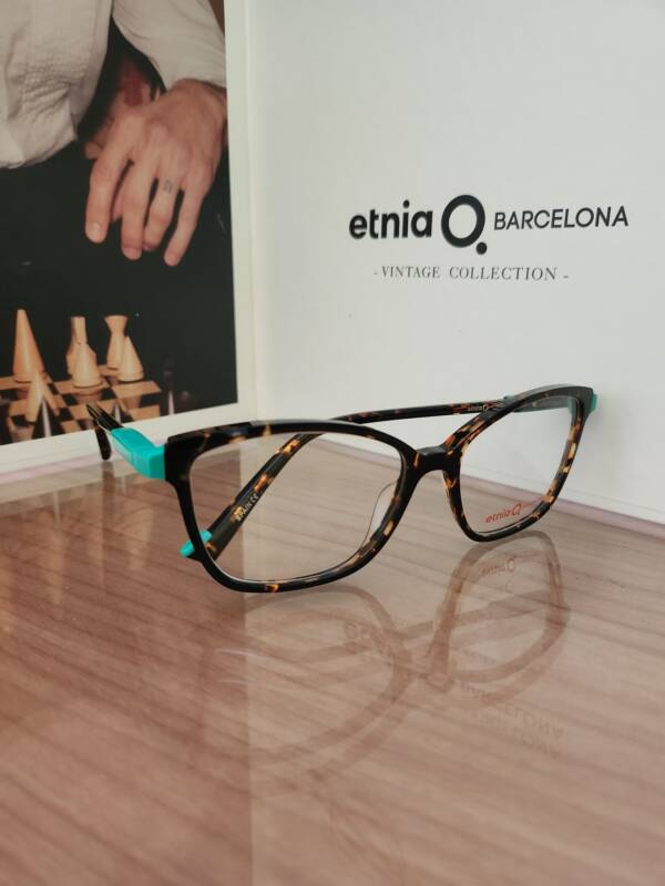 Etnia Barcelona SAJONIA