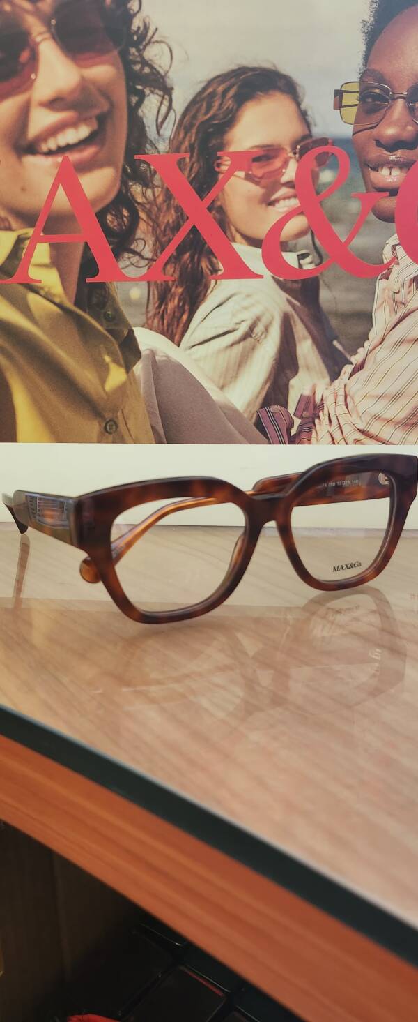 Max & Co. 5074