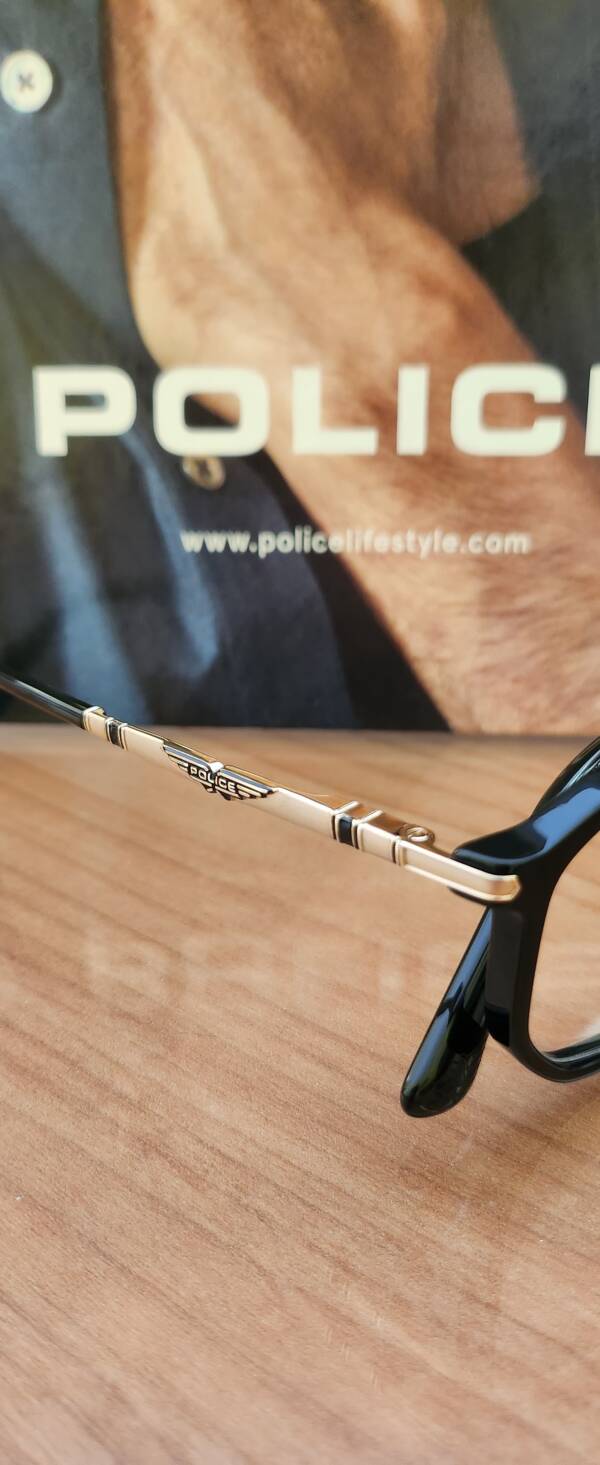 Police F82 - immagine 2