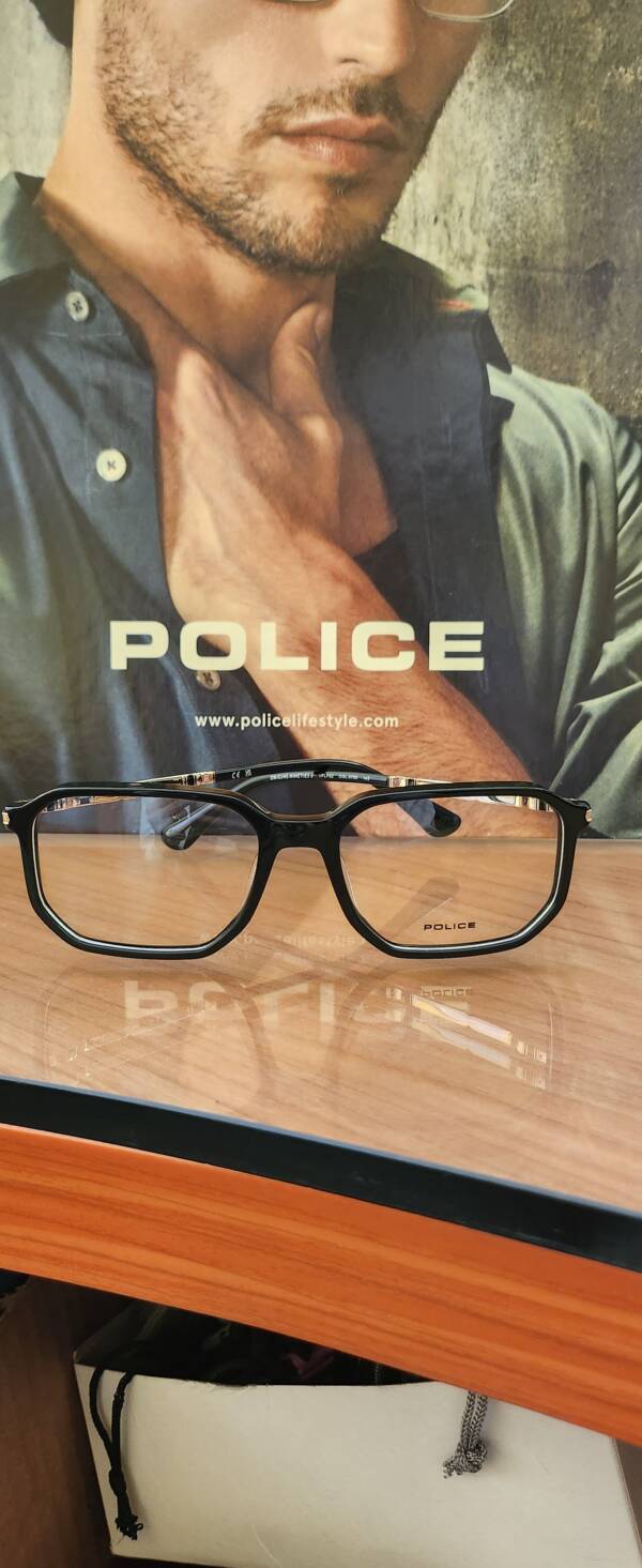 Police F82 - immagine 3
