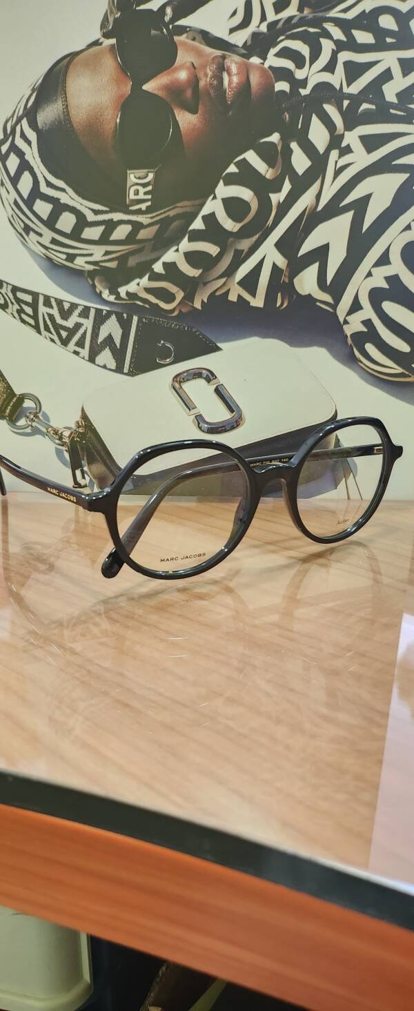 Marc Jacobs 710