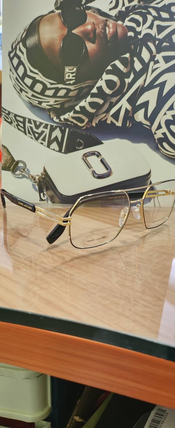Marc Jacobs 602