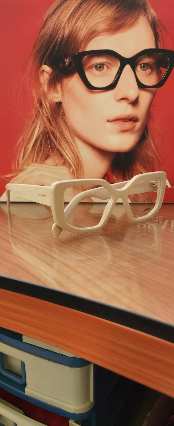Prada A04