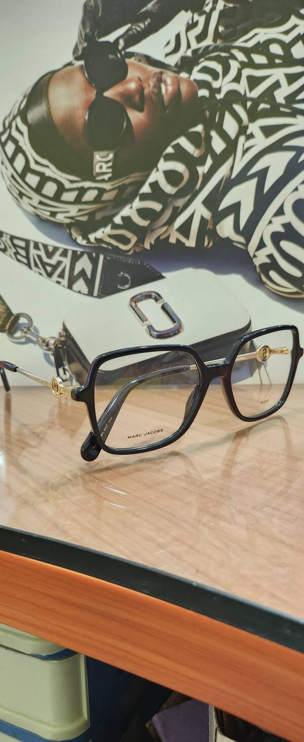 Marc Jacobs 691