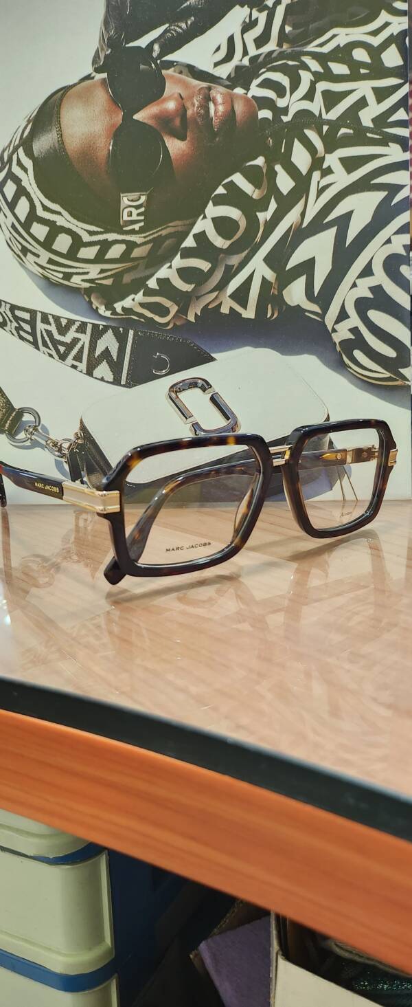Marc Jacobs 715