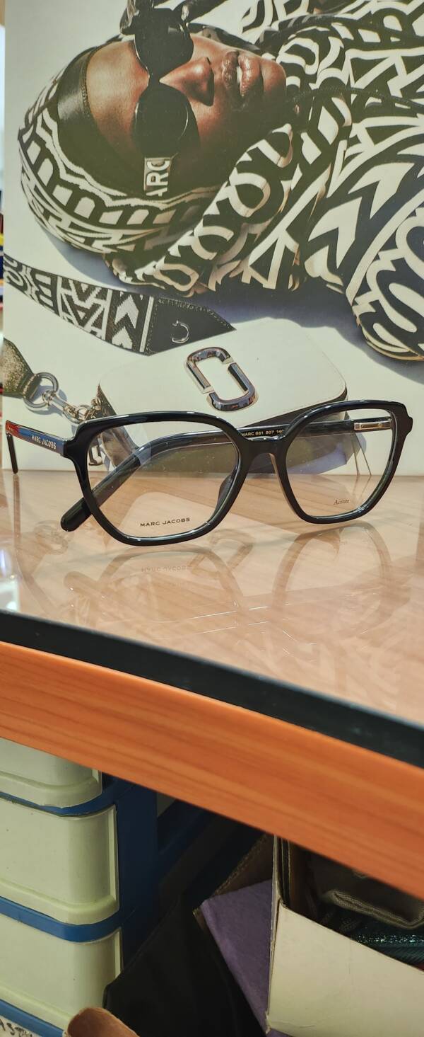 Marc Jacobs 661