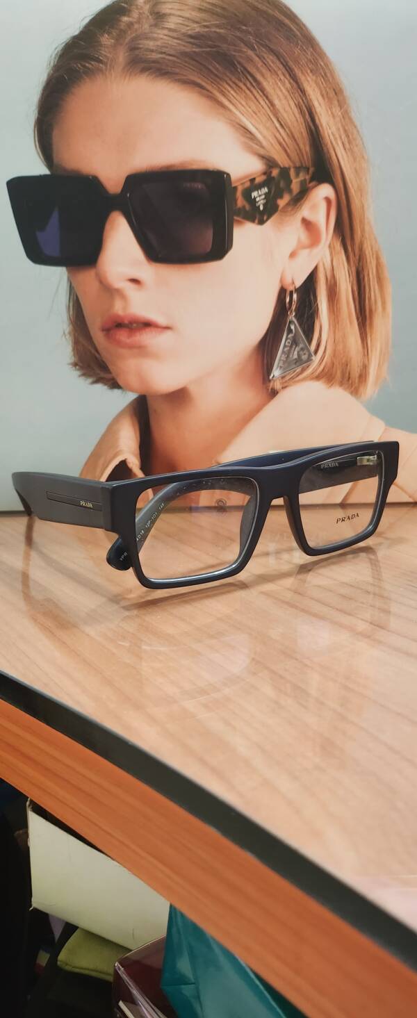 Prada A08