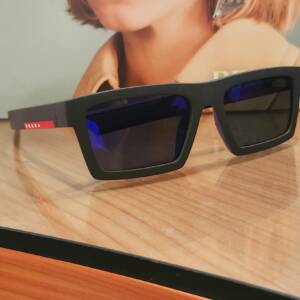 Prada 02Z-U