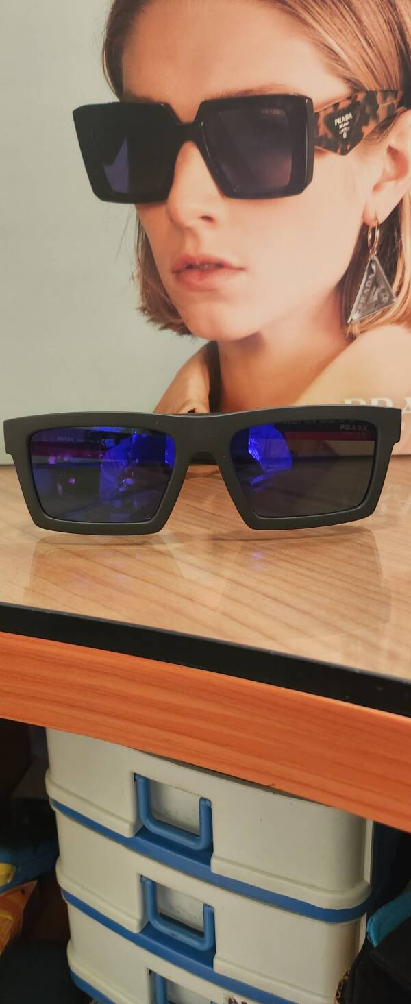 Prada 02Z-U - immagine 3