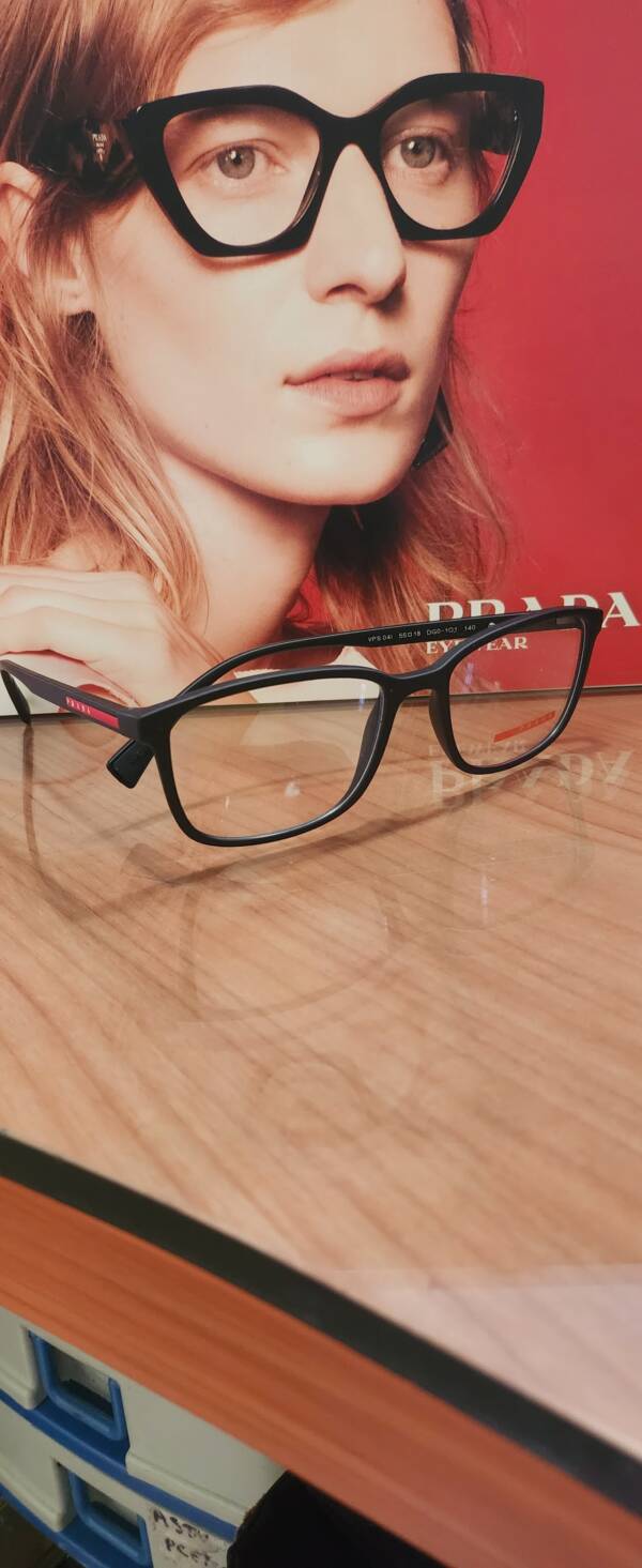 Prada 04I