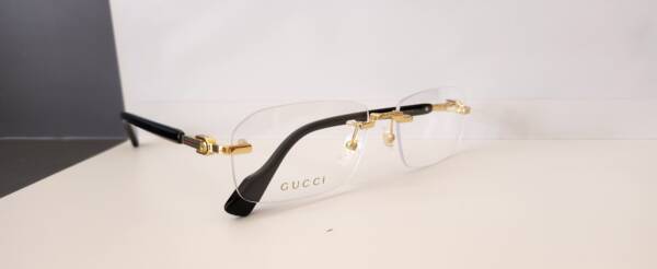 Gucci 1221