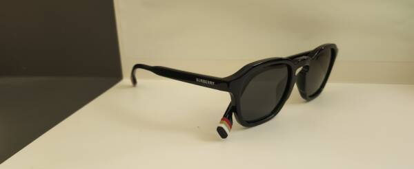 Burberry 4378
