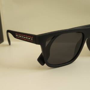 Burberry 4402