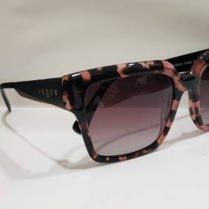 Vogue 5553