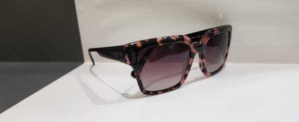 Vogue 5553