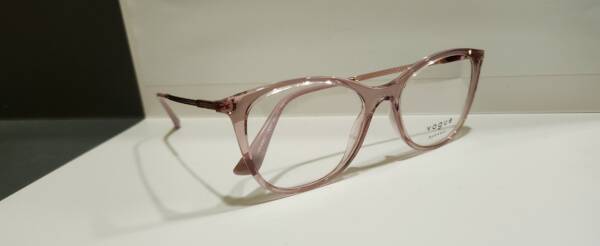 Vogue 5562