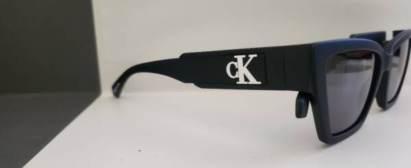 Calvin Klein 23642 - immagine 2