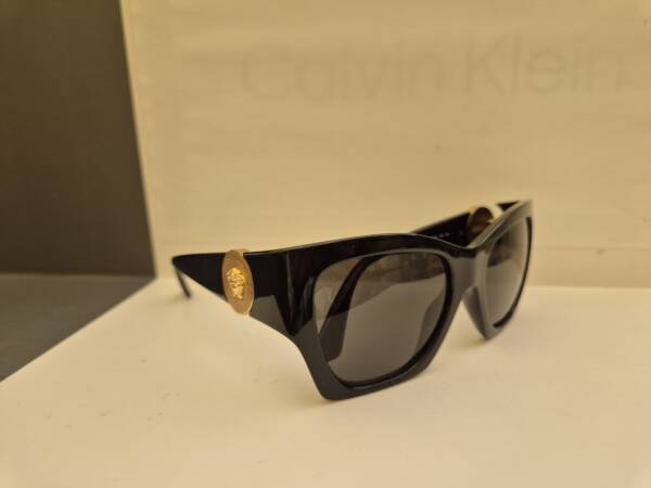 Versace 4452