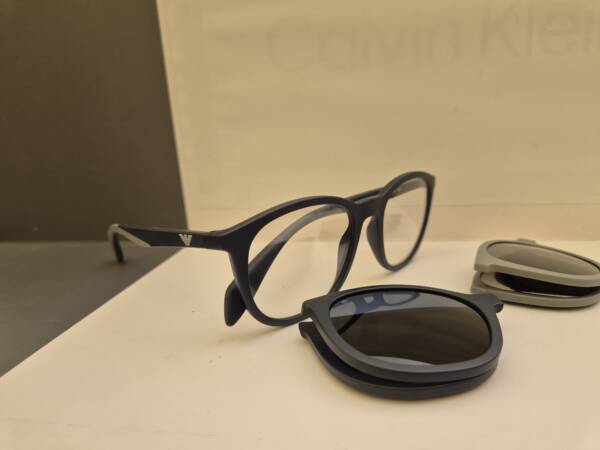 Emporio Armani 4211