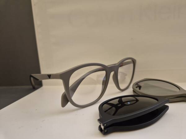 Emporio Armani 4211
