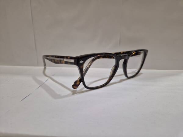 Vogue 5570