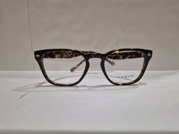 Vogue 5570 - immagine 3
