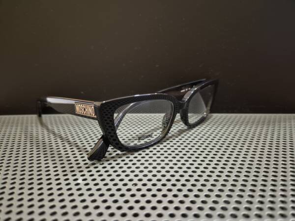 Moschino 653